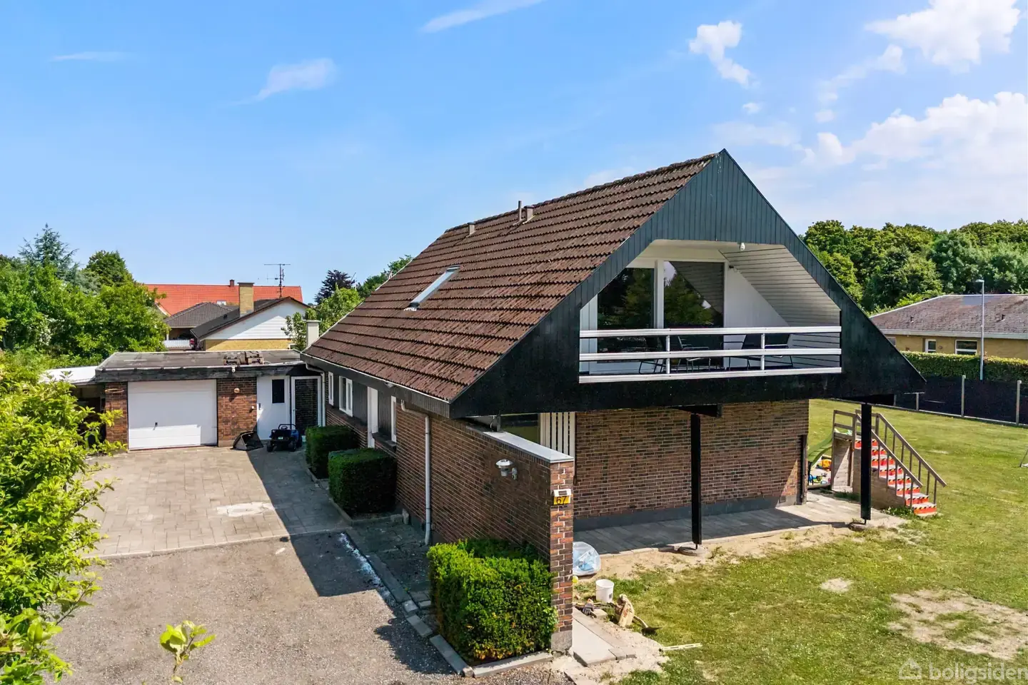 Rummelig 2-plans villa med plads til hele familien