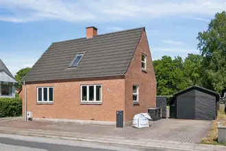 Villa på Hobrovej 16, 8990 Fårup