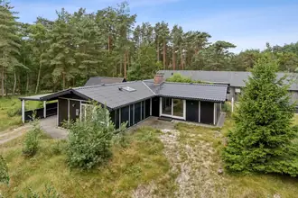 Fritidshus på Fyrreklyngen 1, Pedersker, 3720 Aakirkeby