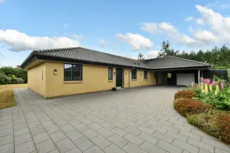 Villa på Frøskovparken 27, Tjørring, 7400 Herning