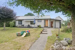 Villa på Huginsvænget 1, 4060 Kirke Såby