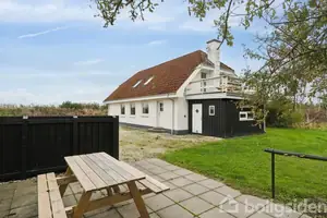 Landejendom på Frederikshavnsvej 225, 9870 Sindal