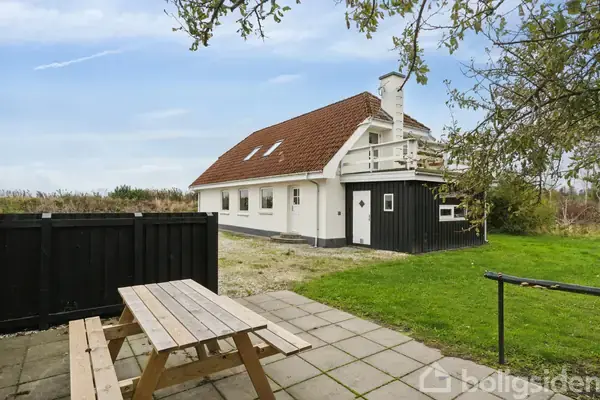 Landejendom på Frederikshavnsvej 225, 9870 Sindal