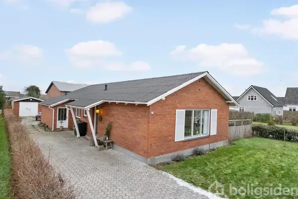 Villa på Limfjordsvej 26, 9370 Hals