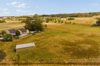 Landejendom på Møllevejen 2, Kolsbæk, 3200 Helsinge