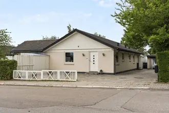 Villa på Gulnarevej 17, 3660 Stenløse