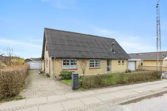 Villa på Ellehammersvej 42, 9430 Vadum