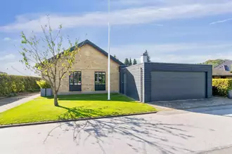 Villa på Ahornvej 15, 6100