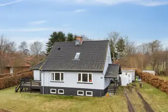 Villa på Ådalen 26, Skørring, 8544 Mørke