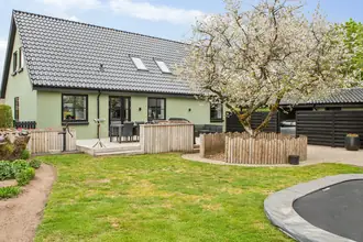 Villa på Godthåbsvej 1, Astrup, 9800 Hjørring