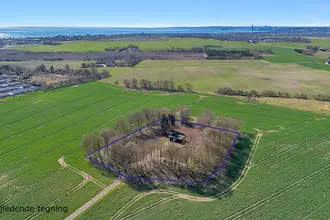 Helårsgrund på Hjortshøjvej 121, 8250 Egå