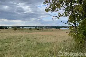 Landejendom på Glenstrup Søvej 53, 8990 Fårup