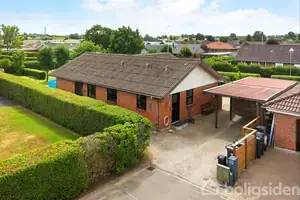 Villa på Tennisvej 42, 9900 Frederikshavn