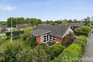 Villa på Ellevej 32, 3700 Rønne