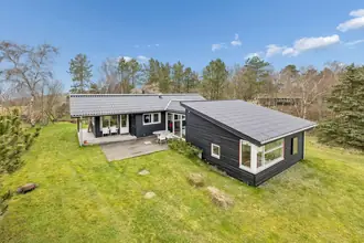Fritidshus på Kirkestien 11, Stødov, 8420 Knebel