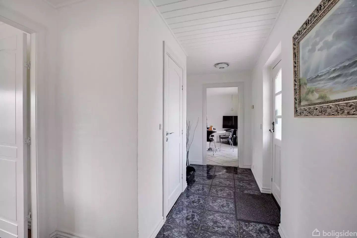 SMUK, FUNKTIONEL OG RUMMELIG VILLA CENTRALT I VOJENS - Visning 3