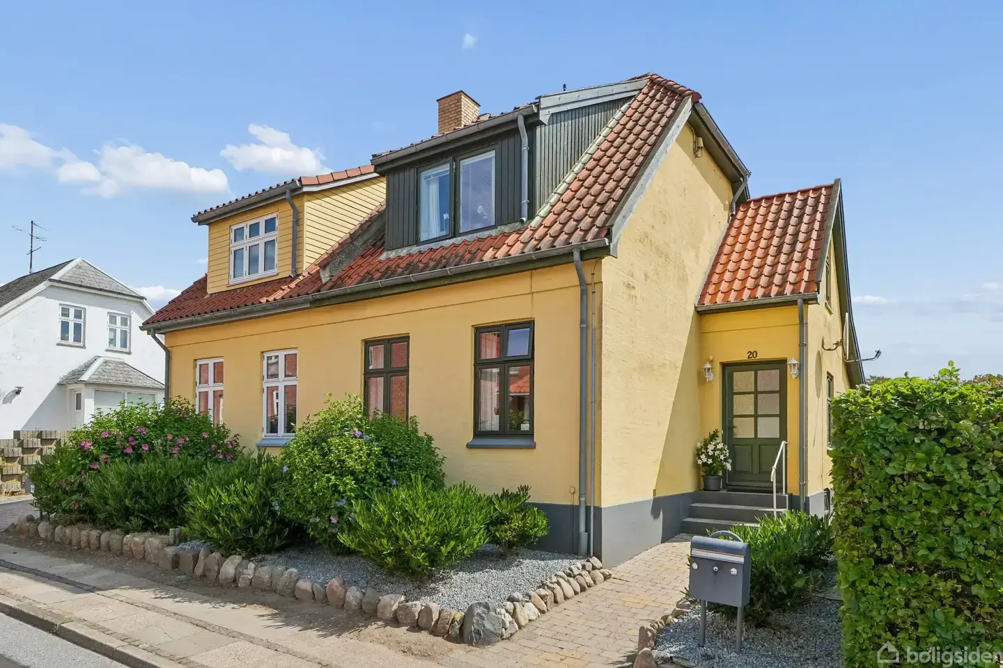 Kuća, 109 m², zemljište 236 m²