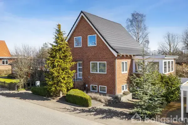 Villa på Jernbanegade 64, 9560 Hadsund