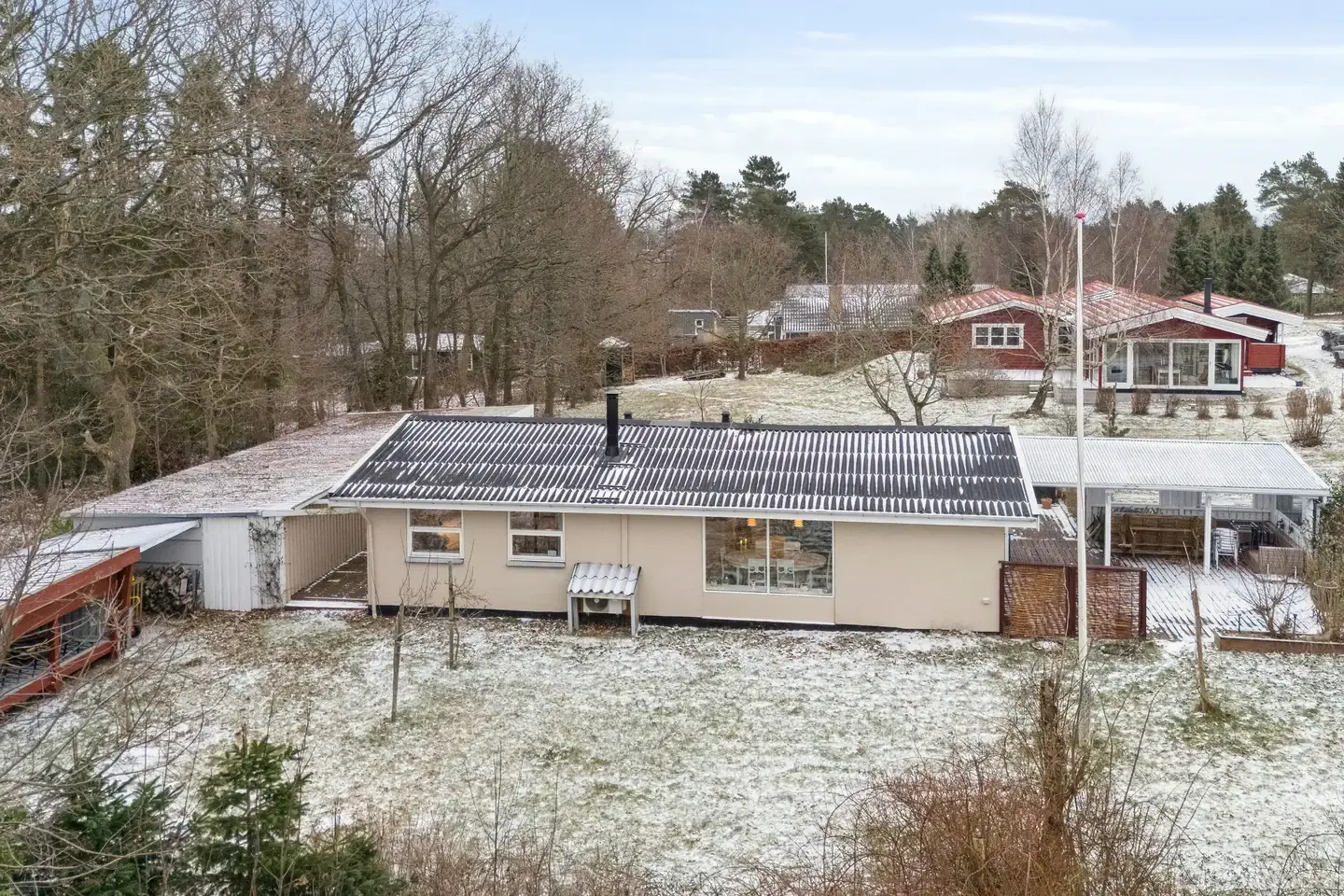 Hyggeligt og charmerende fritidshus med god plads og skøn beliggenhed i Boeslums bakker