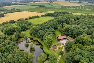 Landejendom på Kratvej 4, Brejning, 6971 Spjald