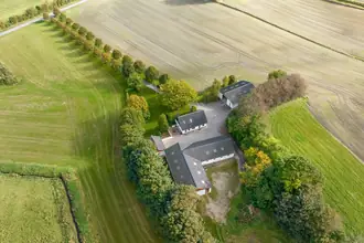 Villa på Vaarstvej 80, 9260 Gistrup