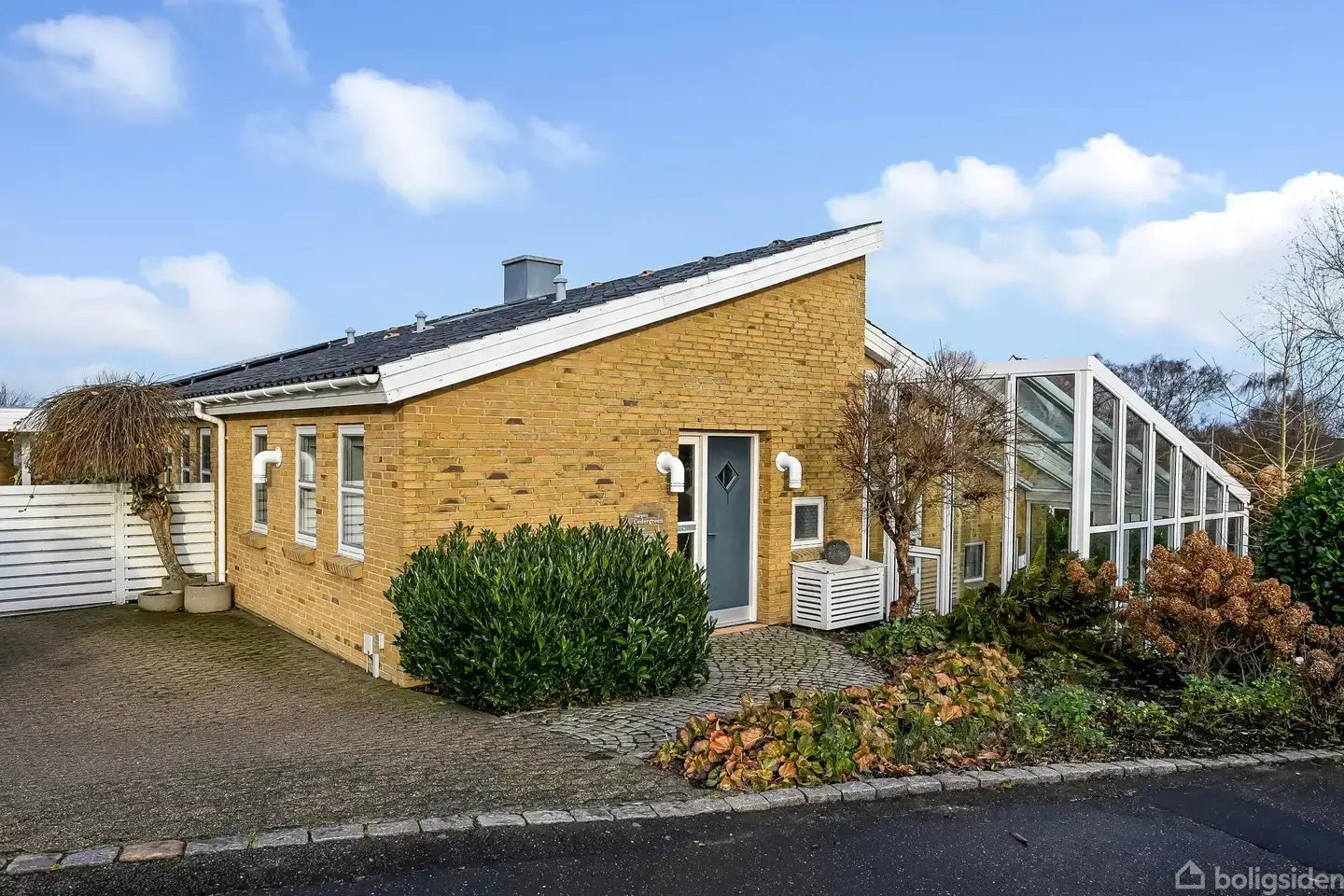 Arkitekttegnet villa med fantastisk lysindfald