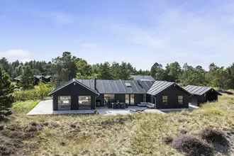 Fritidshus på Møjen 22, Bratten, 9970 Strandby