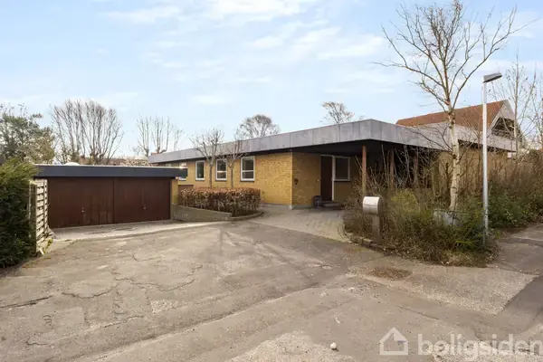 Familievenlig villa i Esbjerg med skønne terrasser og harmonisk atmosfære