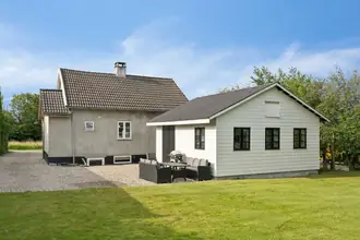 Villa på Risegårdsvej 3, Lov, 4700 Næstved
