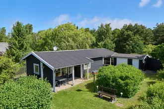 Fritidshus på Højvangen 13, Rågeleje, 3210 Vejby