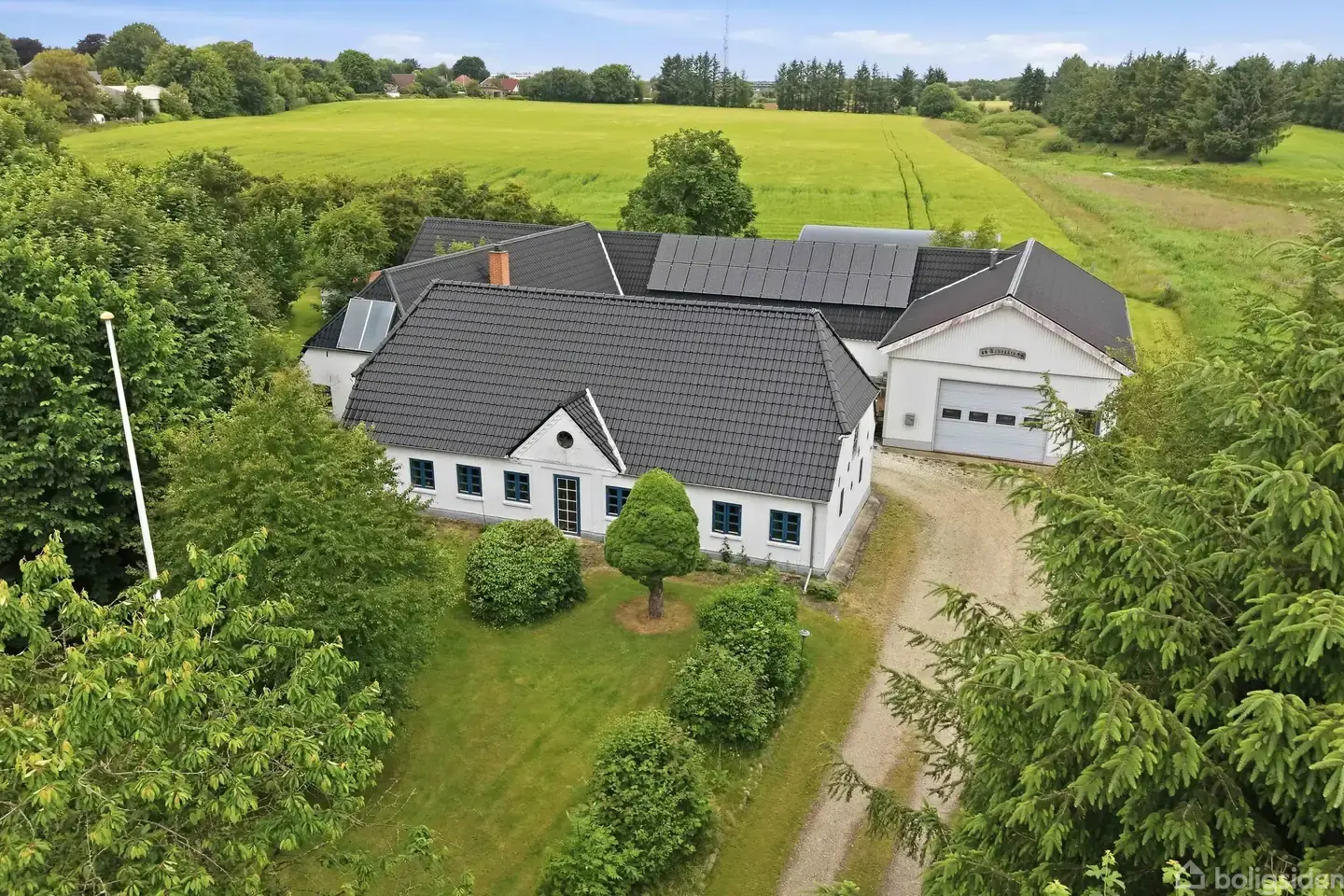 Landejendom på Møllegade 13, 6670 Holsted