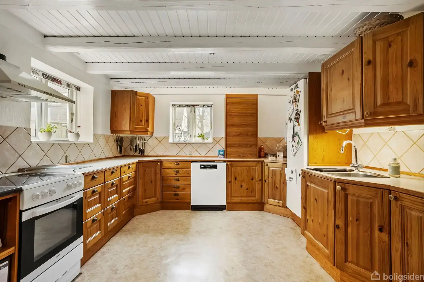House, 175 m², land 1941 m²