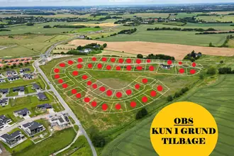Helårsgrund på Emiliedalen 39, 7120