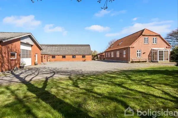 Landejendom på Holstebrovej 43, 7830 Vinderup