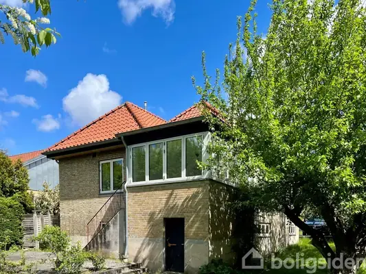 Villa på Ellemosevej 3, 2900 Hellerup