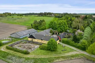 Landejendom på Nebstrupvej 21, 8970 Havndal