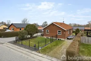 Villa på Bugtrupvej 32, 8560 Kolind