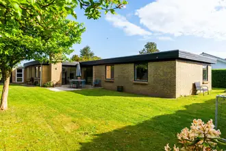 Villa på Ligustervænget 10, Dalum, 5250 Odense SV