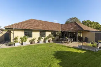 Villa på Gyldenrisvej 12, 6705 Esbjerg Ø
