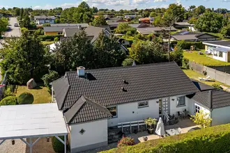 Villa på Egevej 21, 4030 Tune