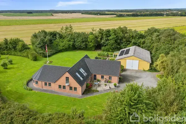 Landejendom på Sørvadvej 18, 7500 Holstebro