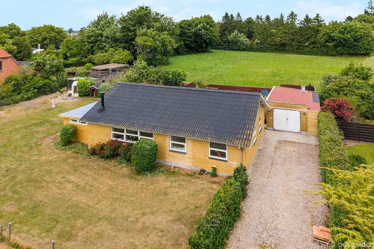 Flot 1-plans villa beliggende i landlige omgivelser