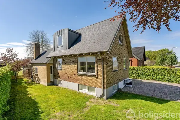 Villa på Skivevej 27, 7451 Sunds