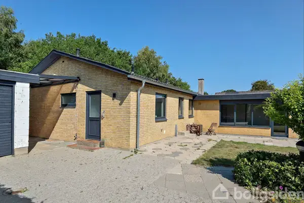 Villa på Strandlystvej 8, 7130 Juelsminde