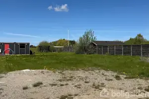 Helårsgrund på Snerosevej 6, 4540 Fårevejle