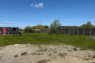 Helårsgrund på Snerosevej 6, 4540 Fårevejle