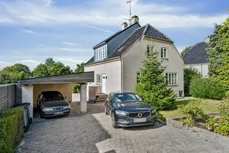 Villa på Ravnsnæsvej 17, 3460 Birkerød
