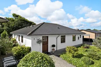 Villa på Violvej 7, Åbyen, 9850 Hirtshals