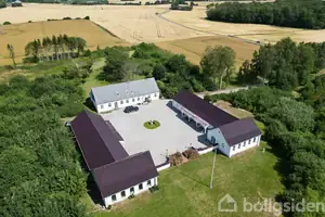 Landejendom på Tandergårdsvej 3, 8340 Malling