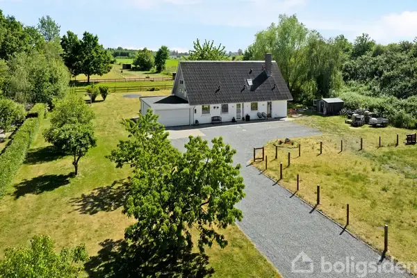 Villa på Kirstinebjergvej 19, 5792 Årslev